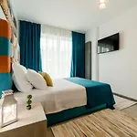 公寓 Alezzi Gorgeous Family Aparment Cu Piscina 那沃达利