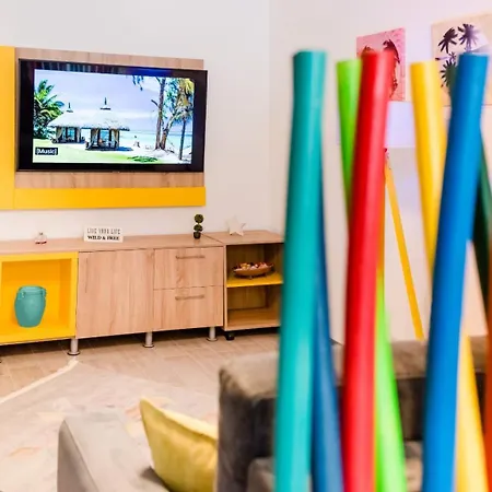 Alezzi Gorgeous Family Aparment Cu Piscina *