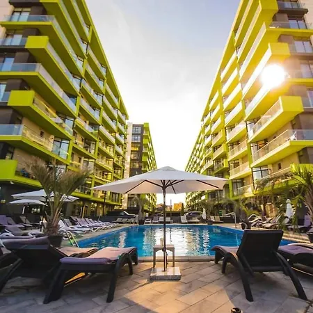 Apartment Alezzi Beach Gorgeous Family Aparment Cu Piscina *