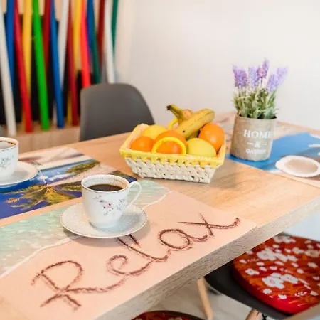 Alezzi Gorgeous Family Aparment Cu Piscina Lejlighed