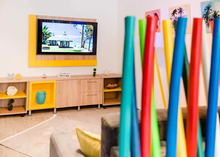 Alezzi Gorgeous Family Aparment Cu Piscina *