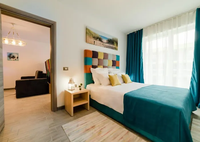 Alezzi Gorgeous Family Aparment Cu Piscina 公寓