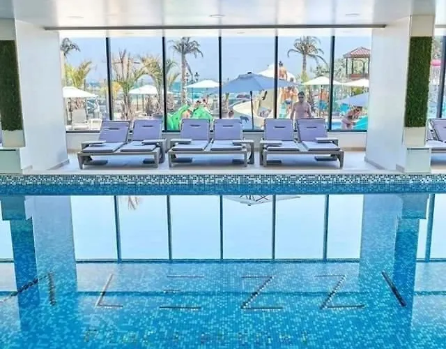 Alezzi Gorgeous Family Aparment Cu Piscina * 那沃达利