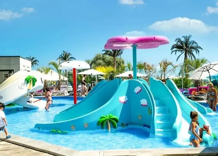 Alezzi Gorgeous Family Aparment Cu Piscina *